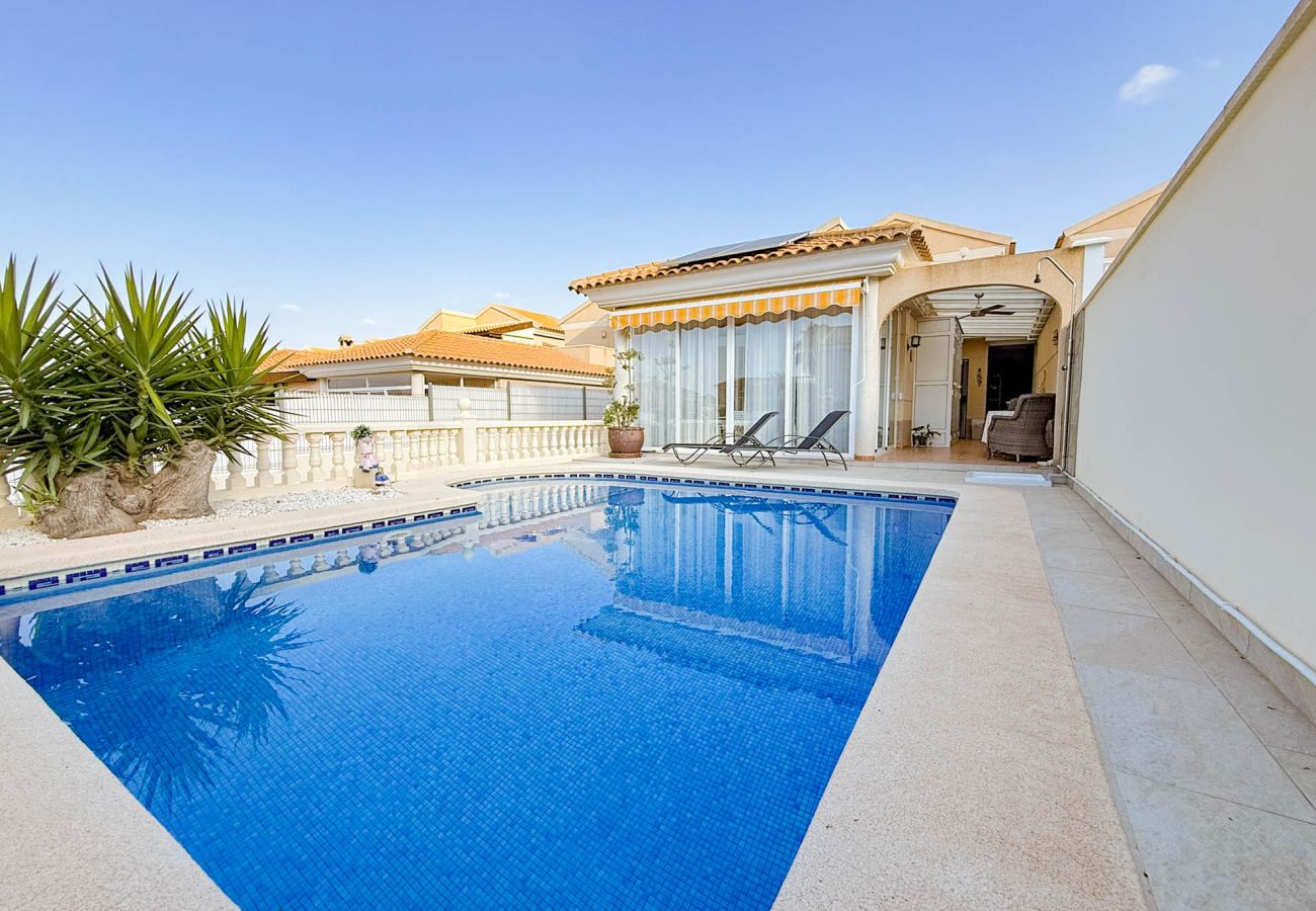 Villa in San Juan de los Terreros - ACUARIO 23