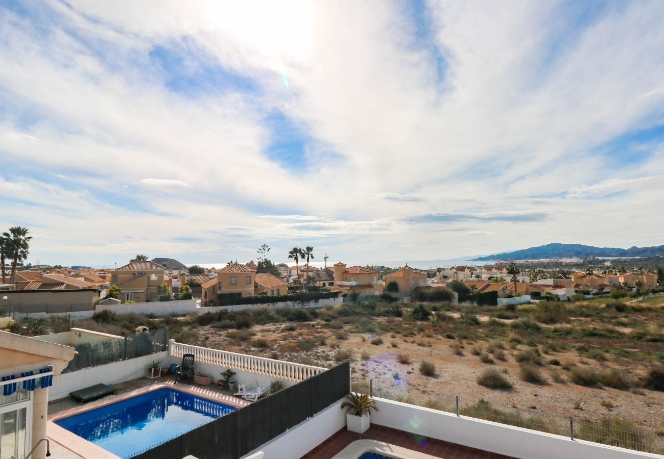 Villa en San Juan de los terreros - GUAPA