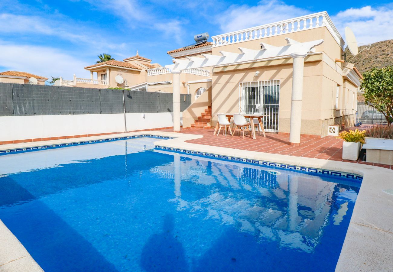 Villa en San Juan de los terreros - GUAPA