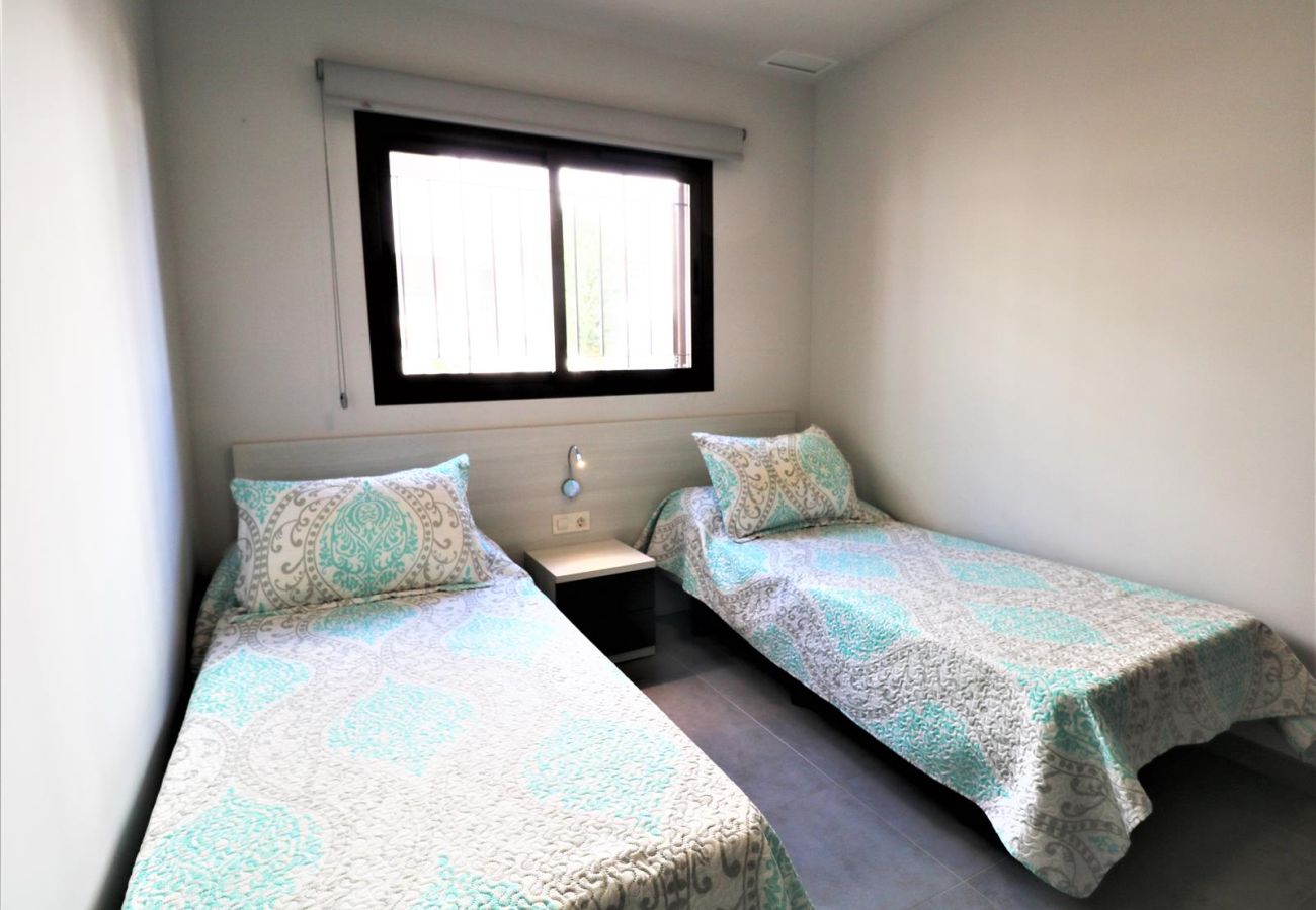 Apartamento en San Juan de los terreros - F4.173