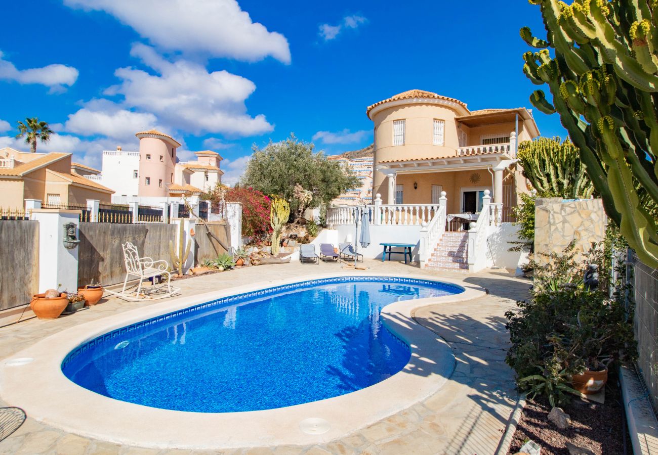 Villa en San Juan de los terreros - GUNDULLA