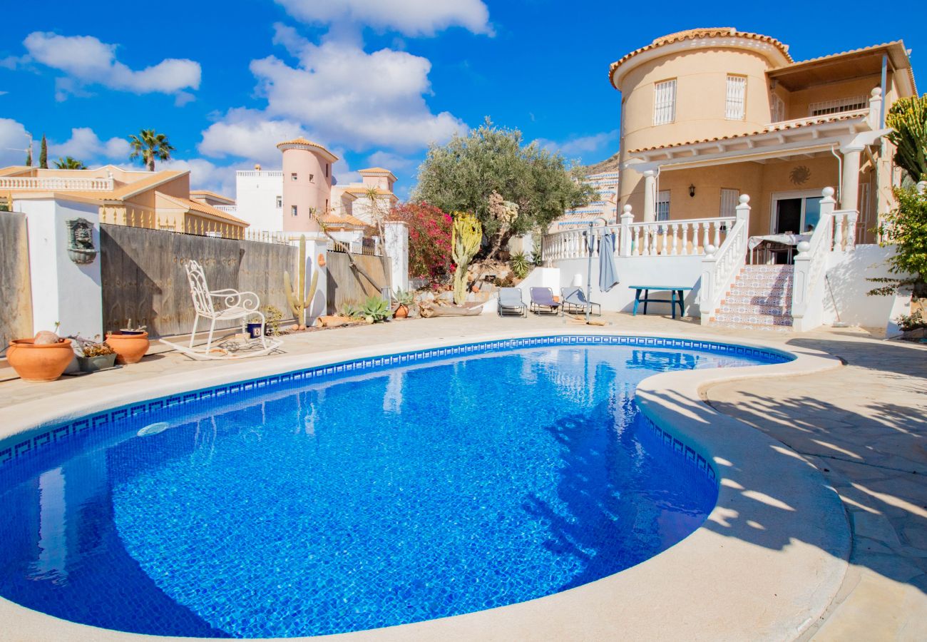Villa en San Juan de los terreros - GUNDULLA