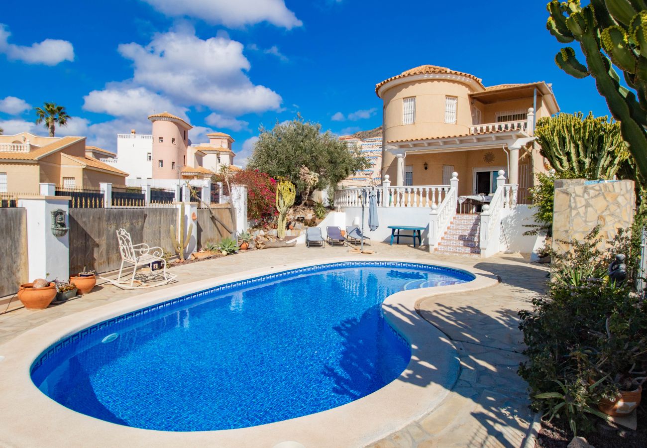 Villa en San Juan de los terreros - GUNDULLA