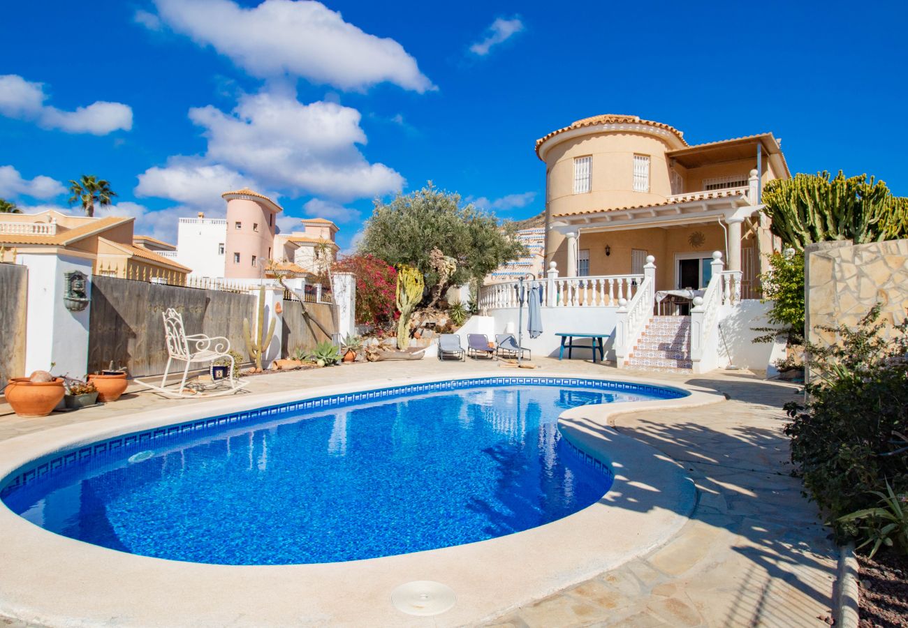 Villa en San Juan de los terreros - GUNDULLA