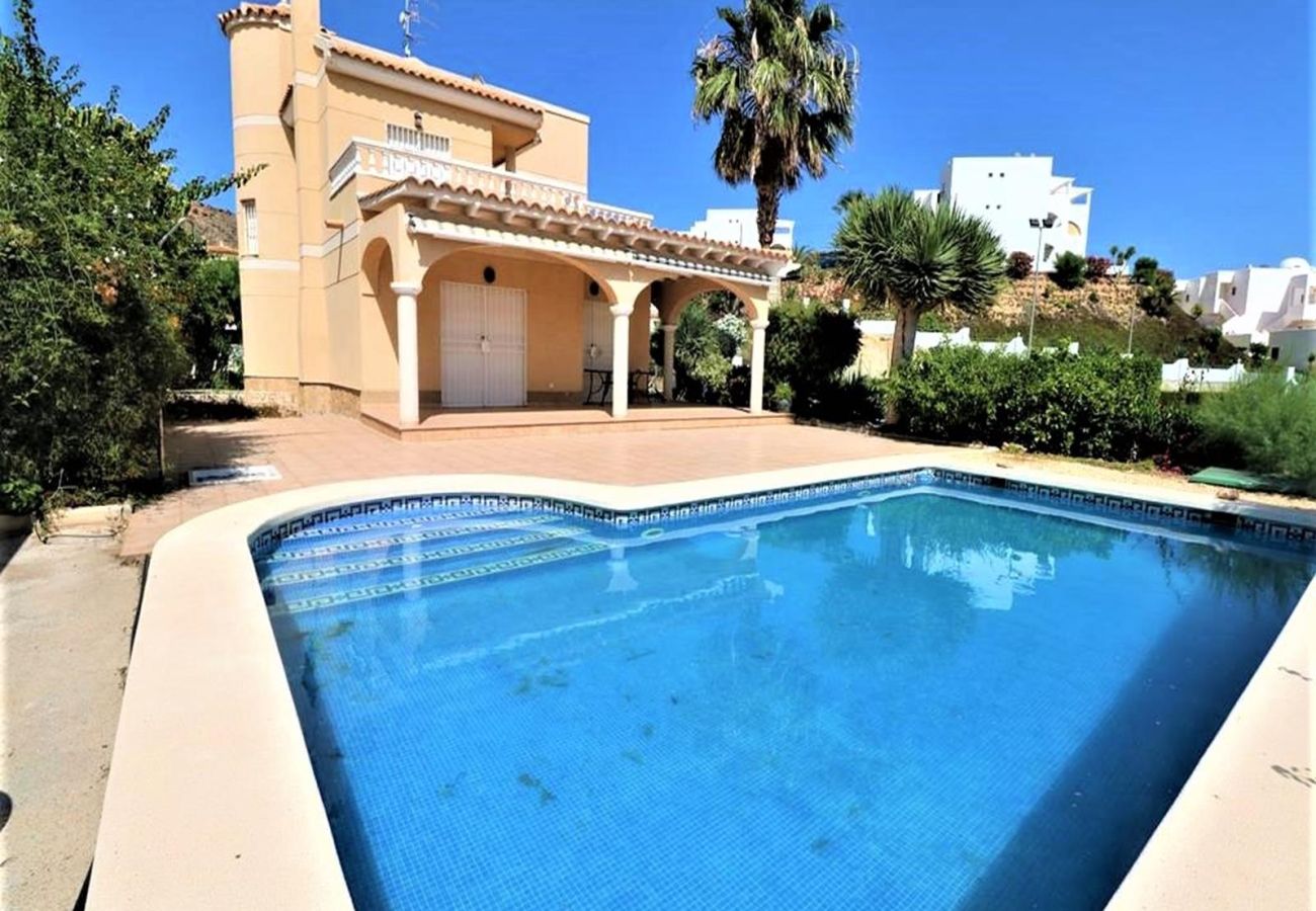 Villa en San Juan de los terreros - GIRARD