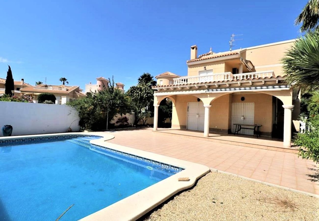 Villa en San Juan de los terreros - GIRARD