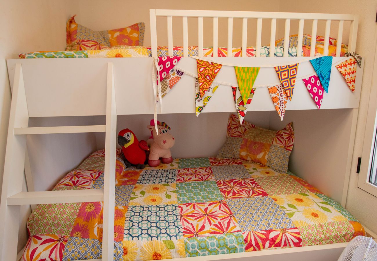 Bungalow à Pulpi - KENIA