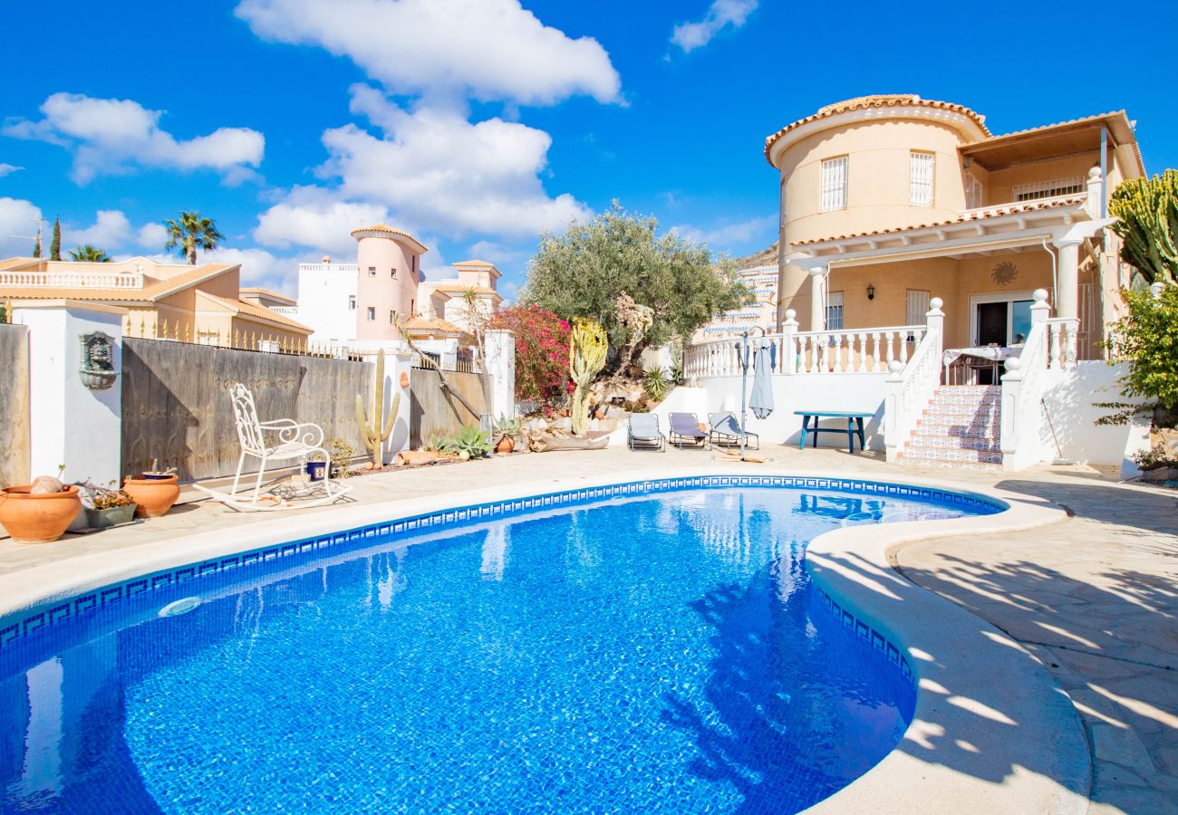 Вилла на San Juan de los terreros - GUNDULLA
